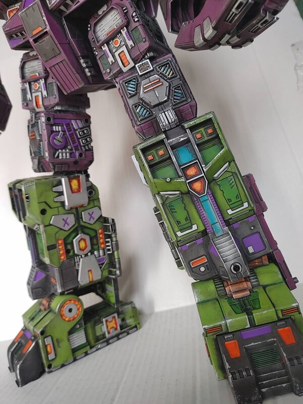 Transformers Earthrise Scorponok Super Detailing By Decepti Punk Customs  (2 of 8)